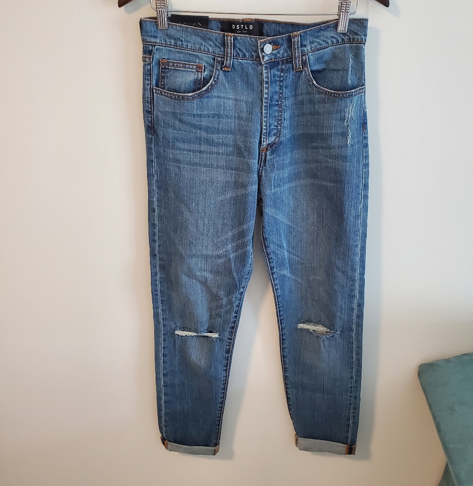 NWT DSTLD distressed mom jeans cuffed ankle button fly medium wash size 28 x 30
